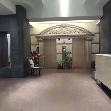 Dengfeng Milan Business Hotel Huwei Ngoại thất bức ảnh