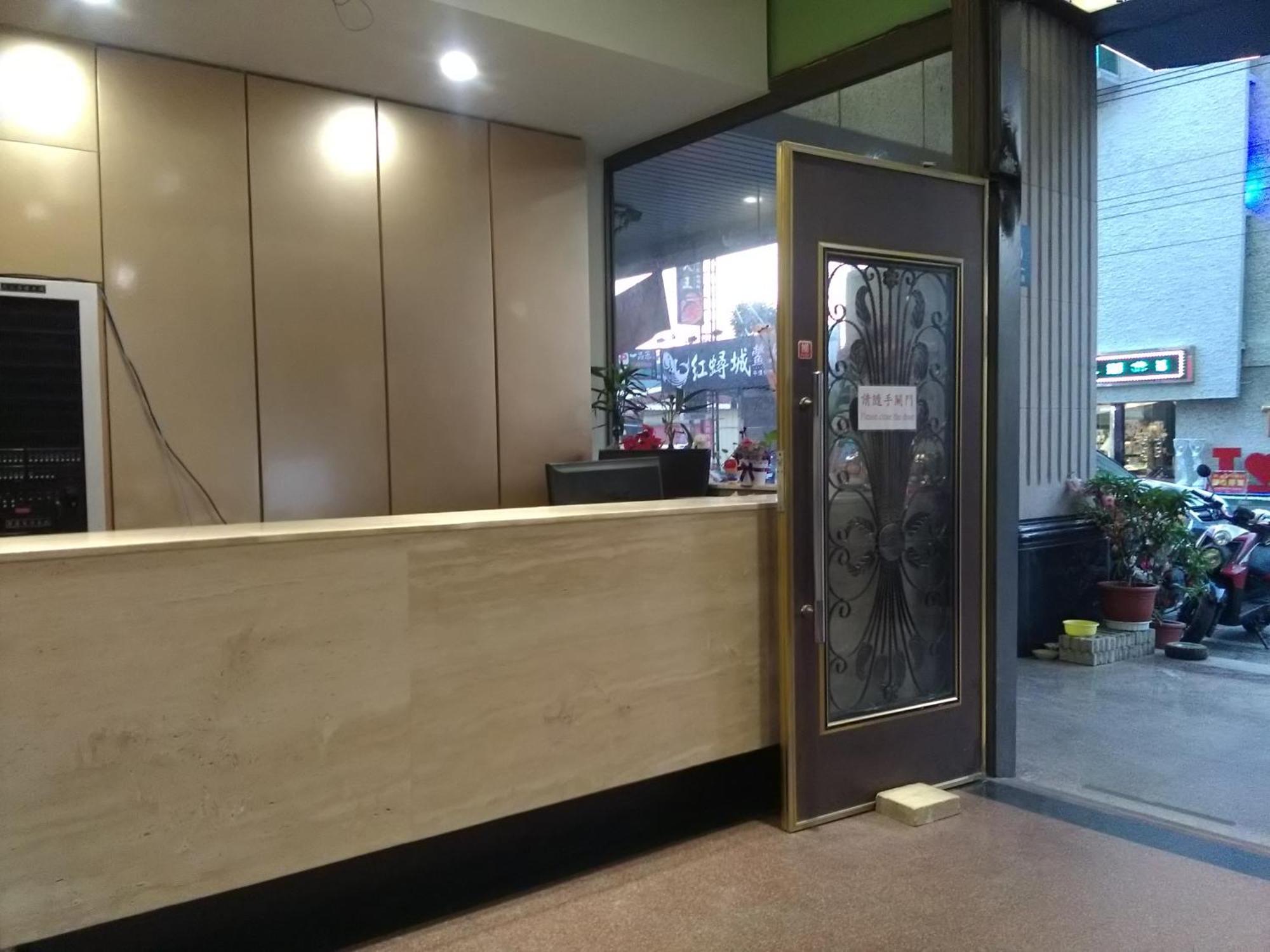 Dengfeng Milan Business Hotel Huwei Ngoại thất bức ảnh